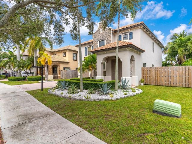 Дом в аренду по адресу 11239 SW 243rd Ter 0 - фото 7526320