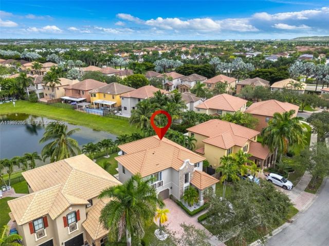 Дом в аренду по адресу 11239 SW 243rd Ter 0 - фото 7526324