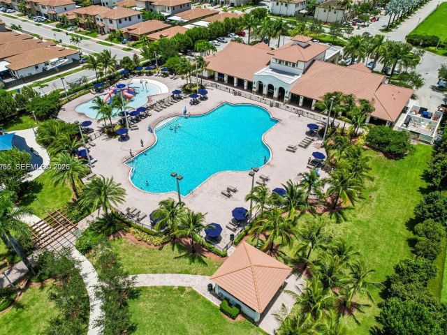 Дом в аренду по адресу 11239 SW 243rd Ter 0 - фото 7526336