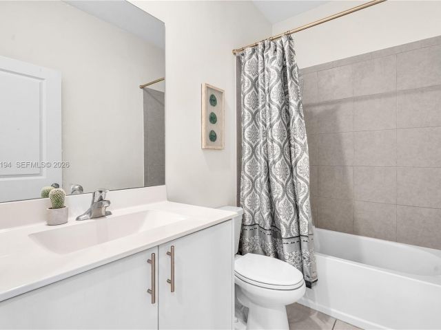 Дом в аренду по адресу 20433 NW 4th Ct - фото 7526580