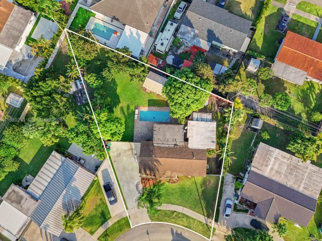 Продажа дома по адресу 3605 SW 122nd Pl - фото 7526376