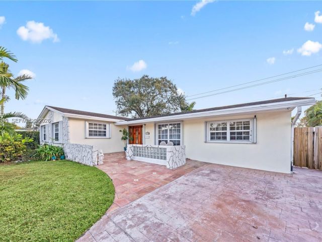 Продажа дома по адресу 10330 SW 103rd Ct - фото 7525401