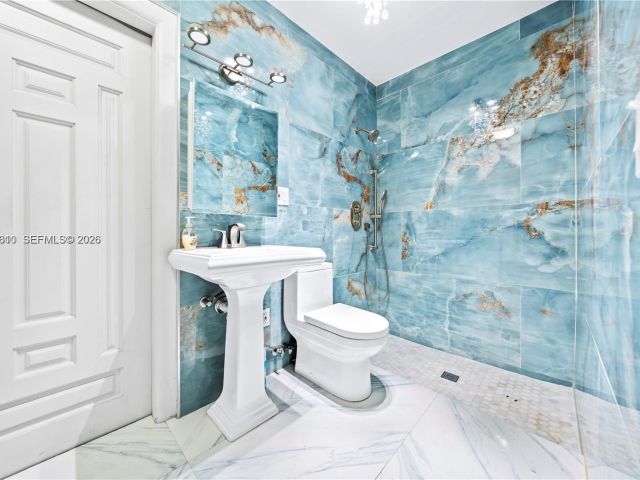 Продажа дома по адресу 10330 SW 103rd Ct - фото 7525405