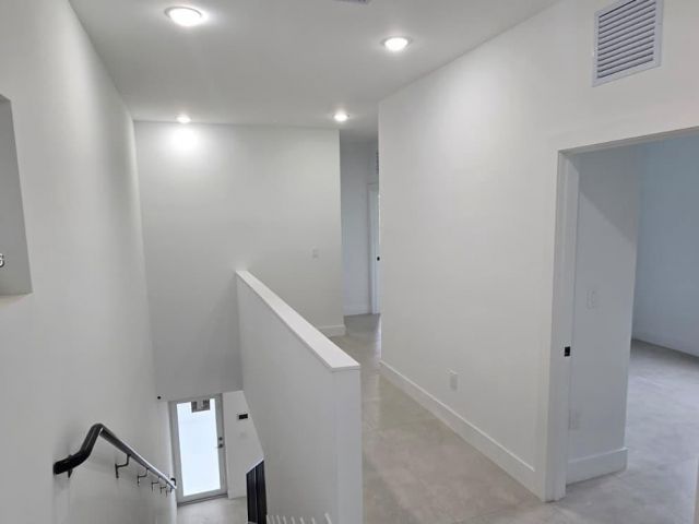 Продажа дома по адресу 141 NW 11th St - фото 7526553