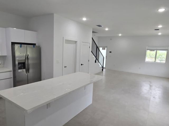 Продажа дома по адресу 141 NW 11th St - фото 7526559