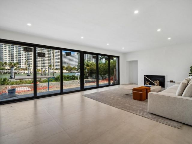 Дом в аренду по адресу 5661 Pine Tree Dr 0 - фото 7526489