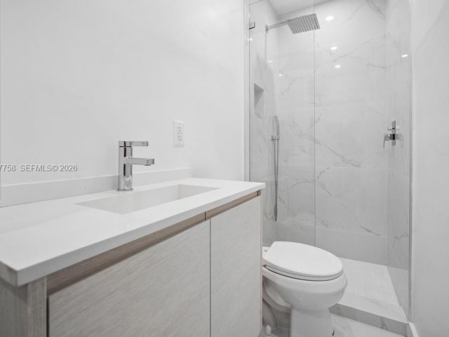 Дом в аренду по адресу 5661 Pine Tree Dr 0 - фото 7526503