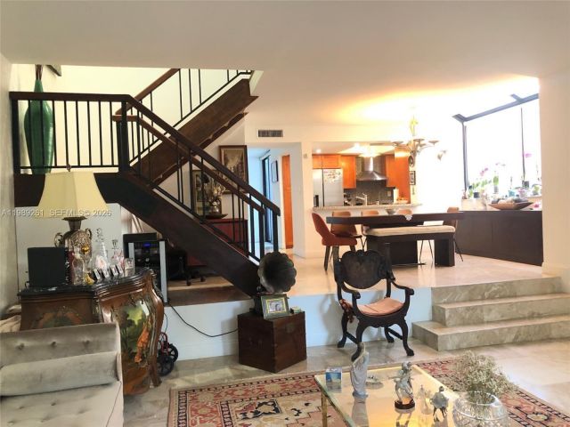 Дом в аренду по адресу 3027 NE 183rd Ln 27 - фото 7526529