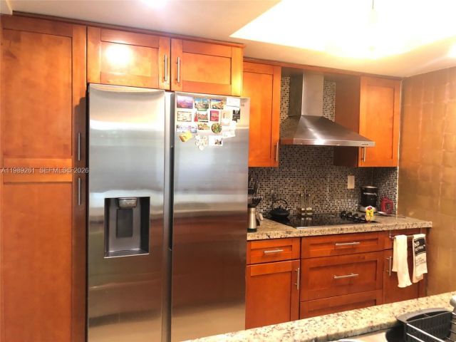 Дом в аренду по адресу 3027 NE 183rd Ln 27 - фото 7526533