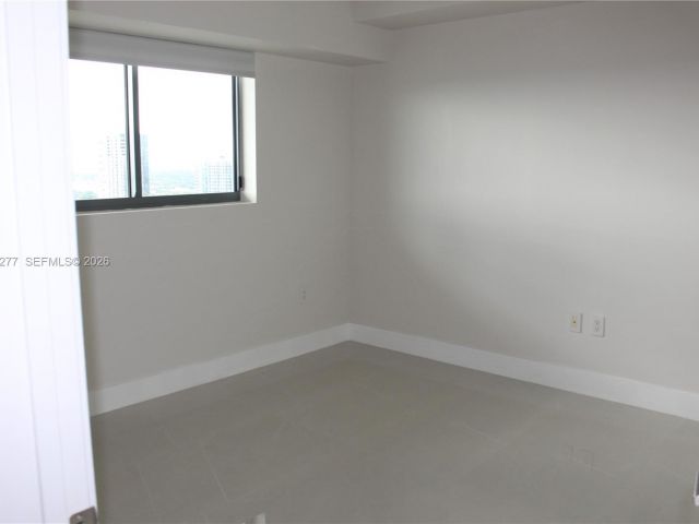 Квартира в аренду номер2705 - фото 7527803