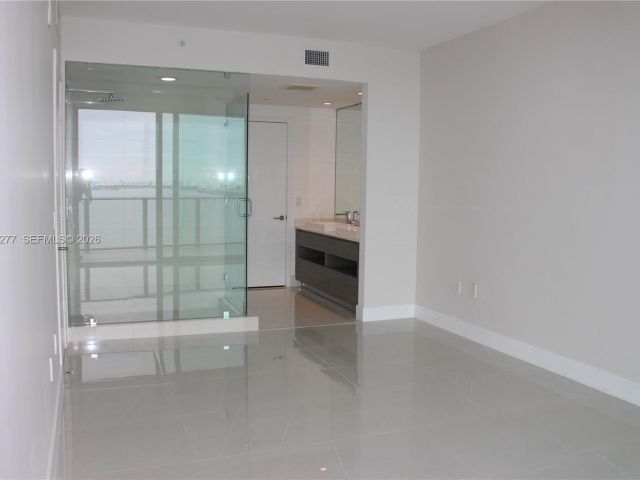 Квартира в аренду номер2705 - фото 7527809