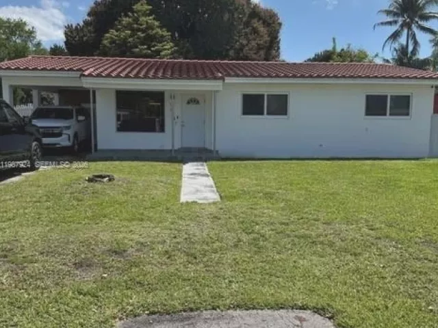 Продажа дома по адресу 10747 NW 22nd Ct - фото 7531510