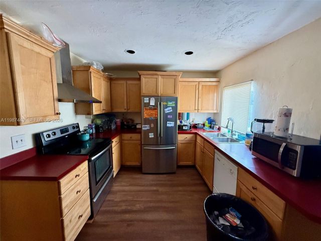 Продажа дома по адресу 17424 SW 108th Ct - фото 7526937