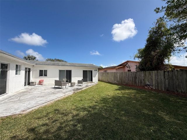 Продажа дома по адресу 17424 SW 108th Ct - фото 7526948