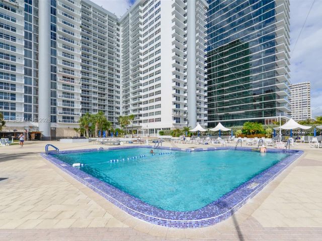 Продажа квартиры #1816 - фото 7527870