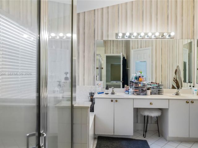 Дом в аренду по адресу 1886 NW 145th Ter - фото 7526832