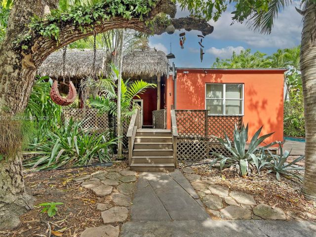 Продажа дома по адресу 120 SW 24th Rd - фото 7526927