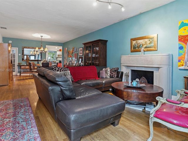 Продажа дома по адресу 120 SW 24th Rd - фото 7526928