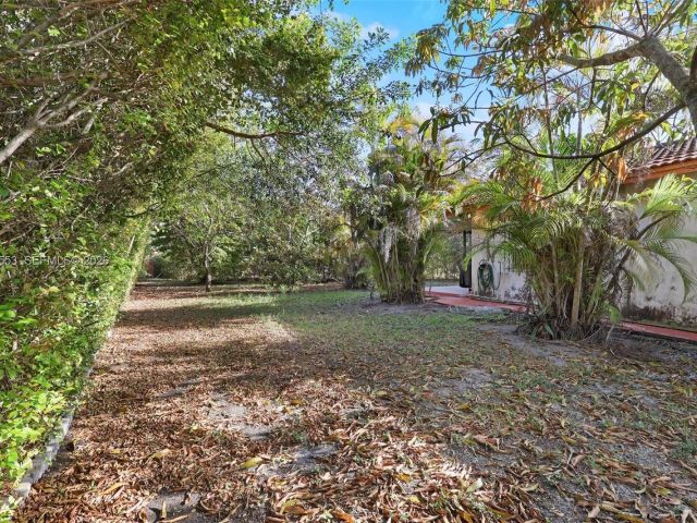 Продажа дома по адресу 4210 SW 134th Ave - фото 7526958