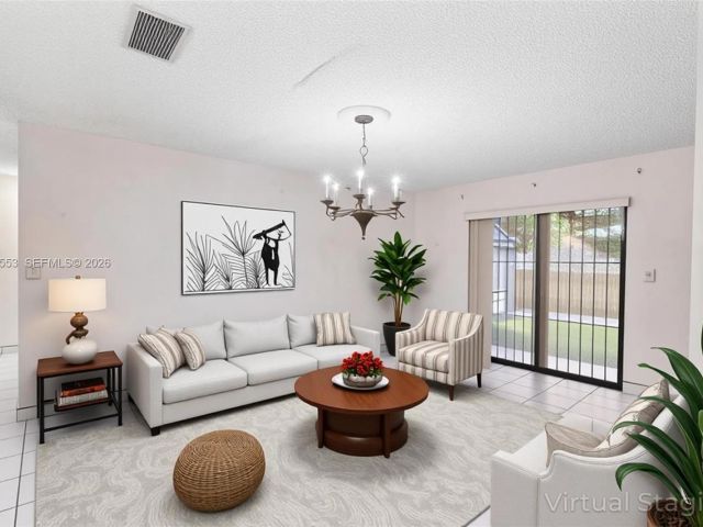 Продажа дома по адресу 4210 SW 134th Ave - фото 7526965