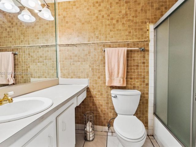 Продажа дома по адресу 4210 SW 134th Ave - фото 7526971