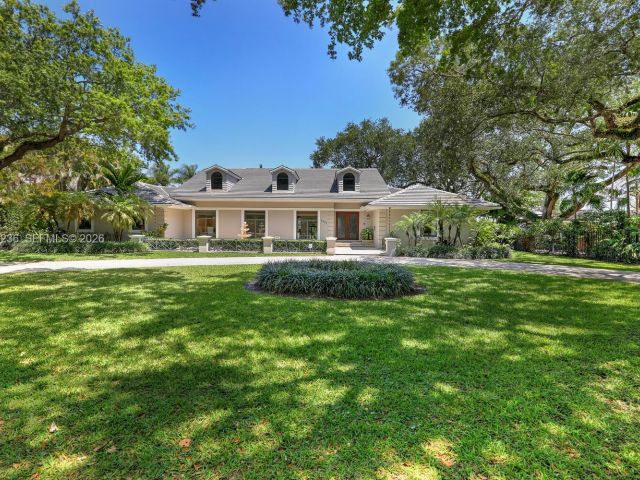 Дом в аренду по адресу 3425 Alhambra Cir - фото 7528227