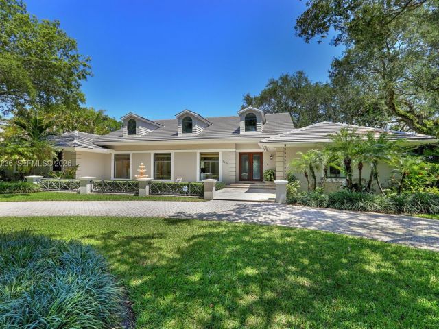 Дом в аренду по адресу 3425 Alhambra Cir - фото 7528231