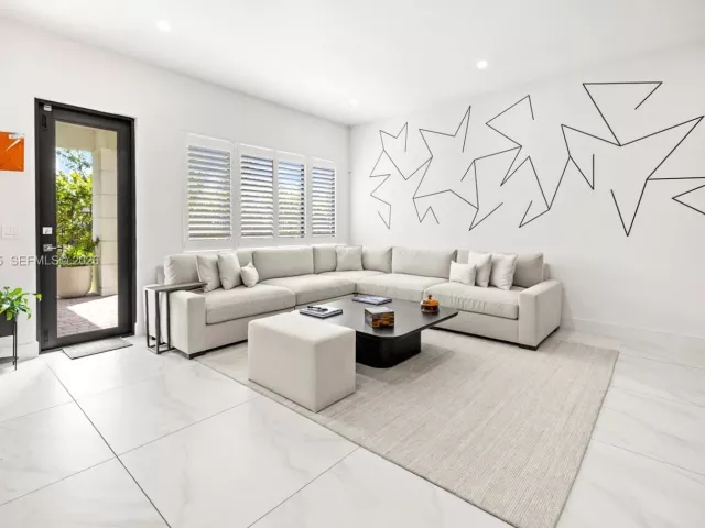 Продажа дома по адресу 12021 SW 82nd Pl - фото 7541673