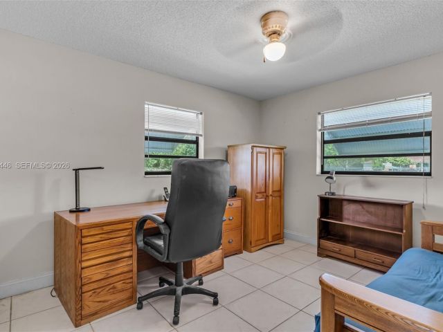 Продажа дома по адресу 19200 SW 218th St - фото 7526990