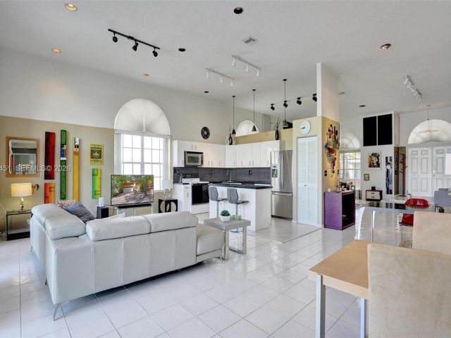 Продажа дома по адресу 11585 N Quayside Dr - фото 7532259