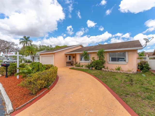 Продажа дома по адресу 10021 SW 145th Pl - фото 7527668