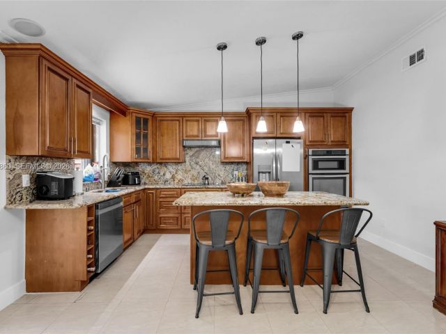 Продажа дома по адресу 10021 SW 145th Pl - фото 7527674