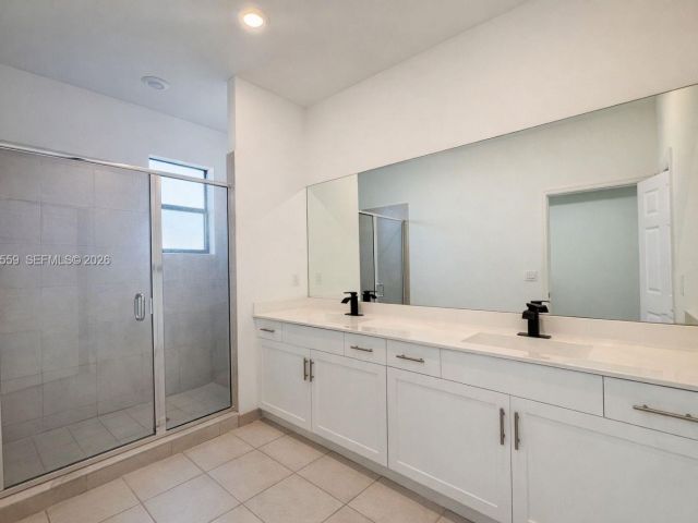 Продажа дома по адресу 12767 SW 230th Ter - фото 7527659