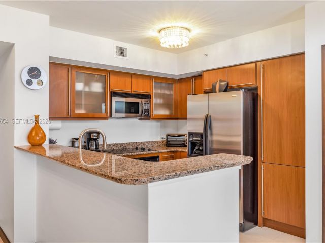 Квартира в аренду номер1203(Avail November 2025) - фото 7527919