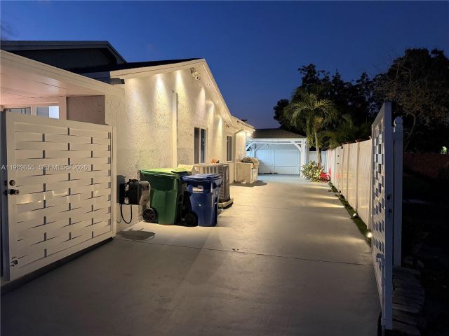 Продажа дома по адресу 5211 NW 196th Ter - фото 7527726