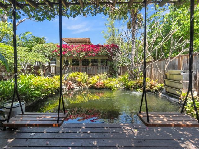 Продажа дома по адресу 1500 Jackson St - фото 7532397