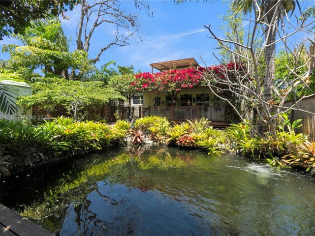 Продажа дома по адресу 1500 Jackson St - фото 7532401