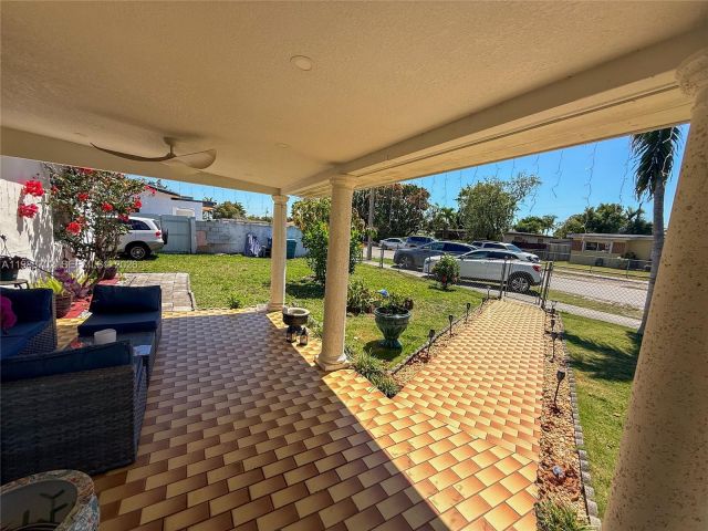 Продажа дома по адресу 9971 SW 41st Ter - фото 7527688