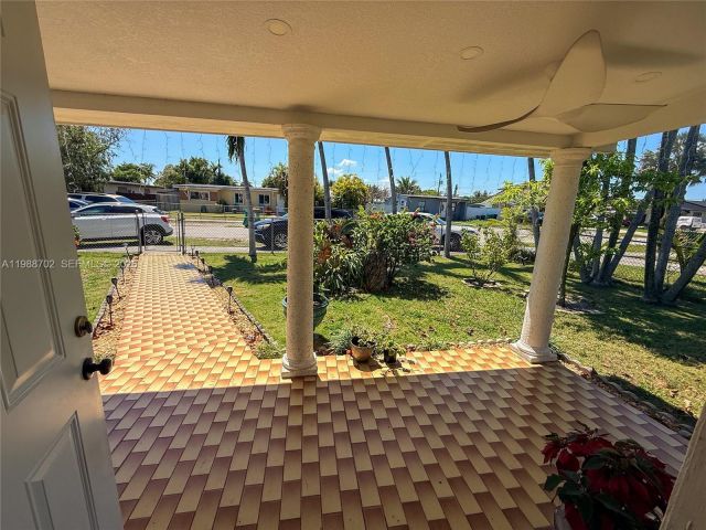 Продажа дома по адресу 9971 SW 41st Ter - фото 7527703