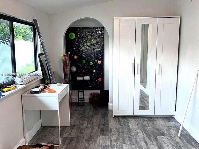 Продажа дома по адресу 1161 NW 15th St - фото 7529181