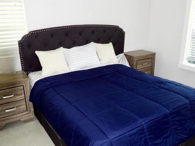 Продажа дома по адресу 715 Hollywood Blvd - фото 7534661