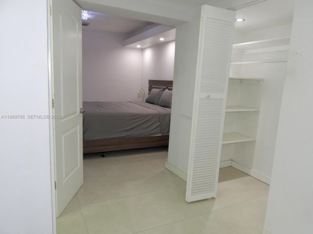 Продажа дома по адресу 715 Hollywood Blvd - фото 7534663