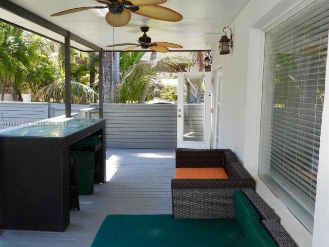 Продажа дома по адресу 715 Hollywood Blvd - фото 7534667