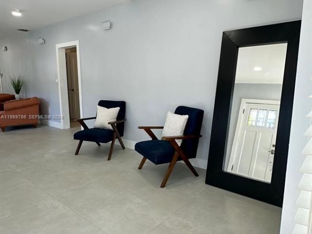 Продажа дома по адресу 715 Hollywood Blvd - фото 7534673