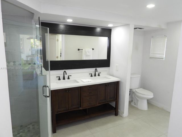 Продажа дома по адресу 715 Hollywood Blvd - фото 7534674