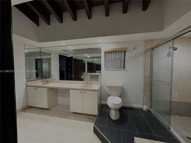 Продажа дома по адресу 3911 Farragut St - фото 7529128