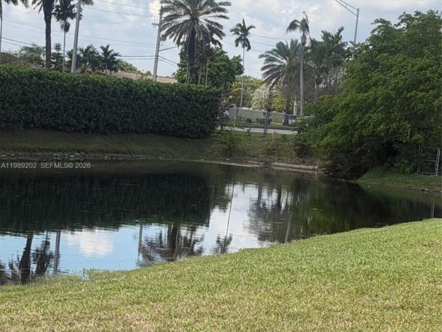 Дом в аренду по адресу 11524 SW 16th St - фото 7528803