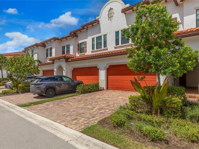 Дом в аренду по адресу 11524 SW 16th St - фото 7528804