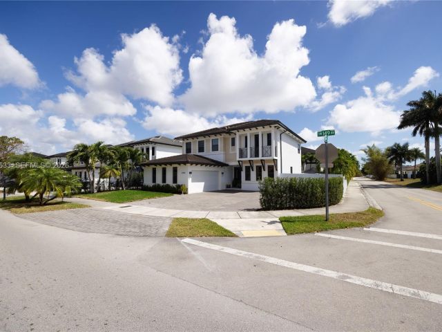 Продажа дома по адресу 2981 SW 149th Ave - фото 7531692