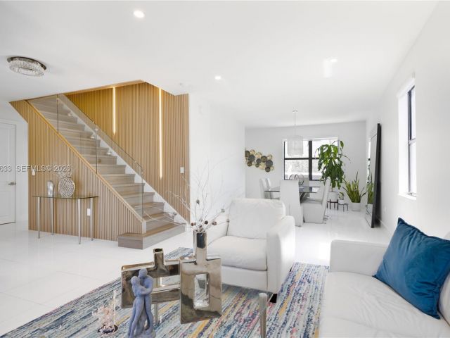 Продажа дома по адресу 2981 SW 149th Ave - фото 7531695